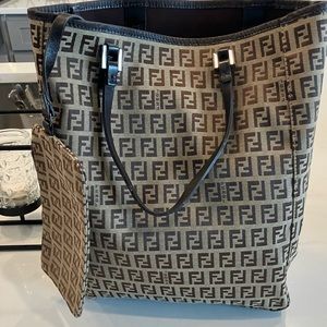 Fendi purse for sale never worn